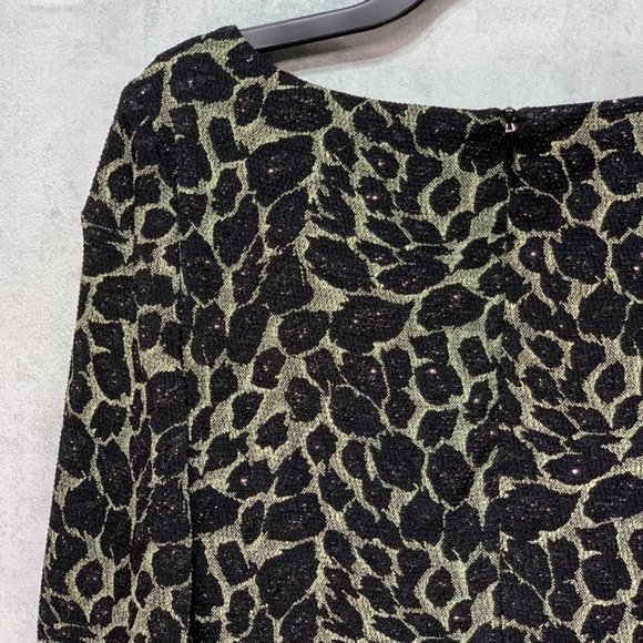 Vince Camuto Long Sleeve Glitter Animal Print Shea - Picture 7 of 12